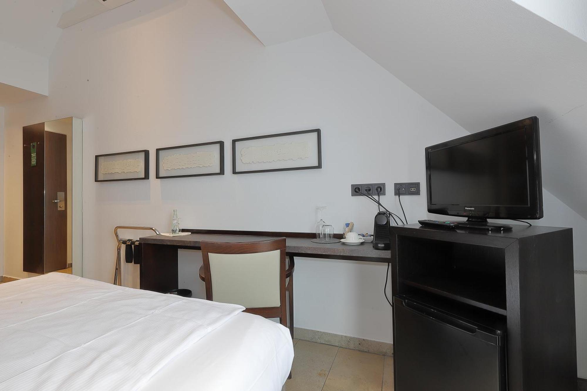 Devin Art Hotel Düsseldorf Zewnętrze zdjęcie
