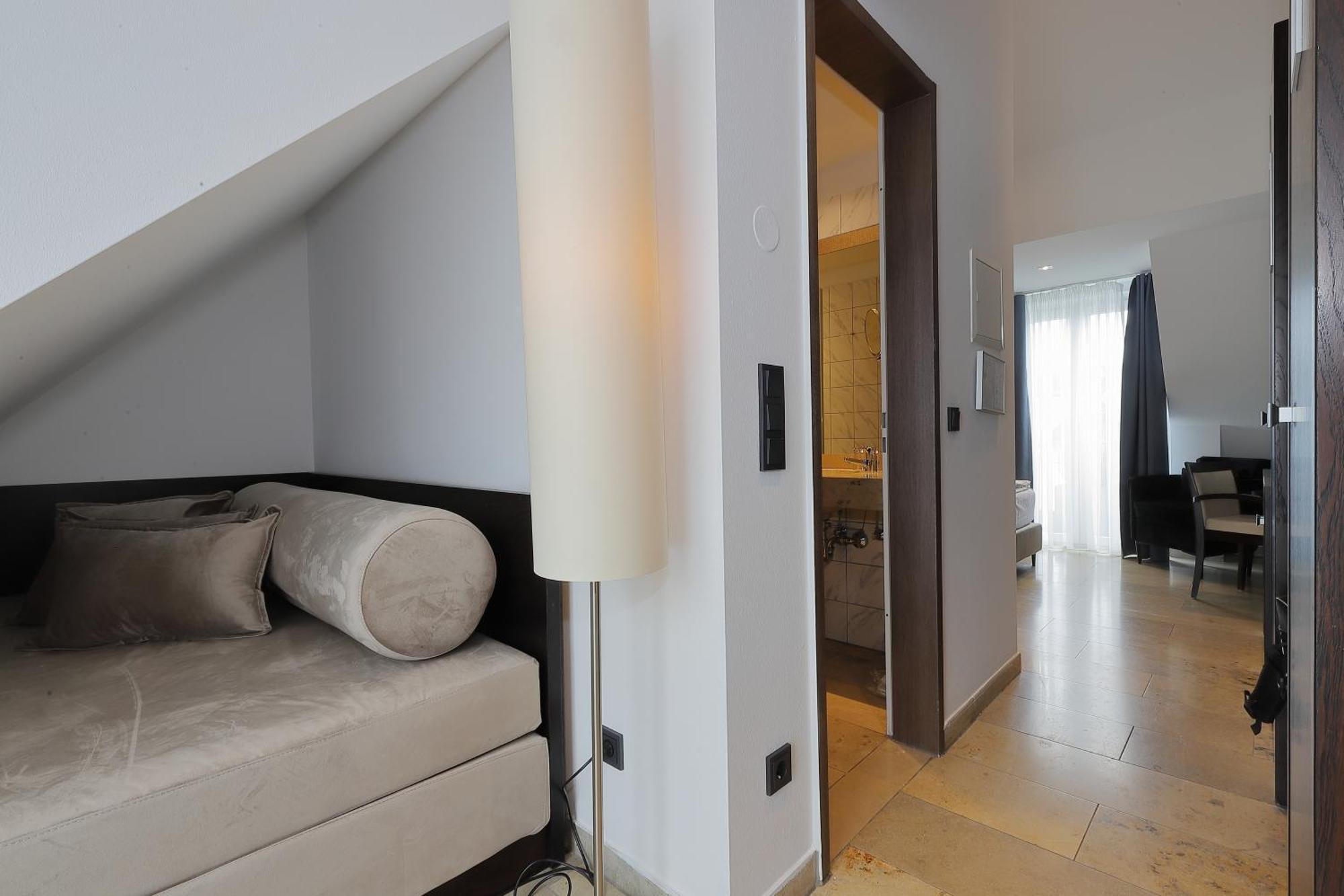 Devin Art Hotel Düsseldorf Zewnętrze zdjęcie